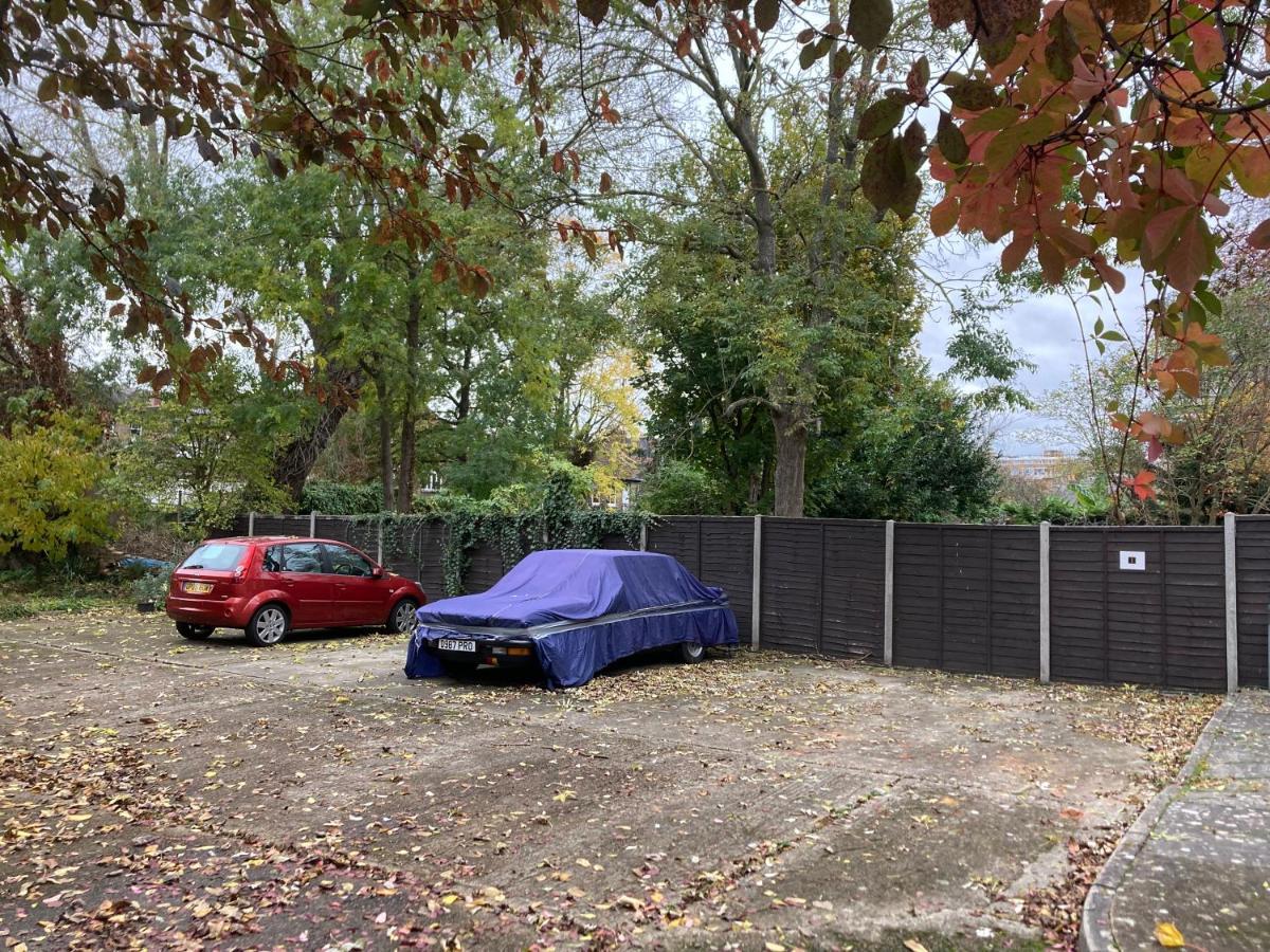 Stunning Ground Floor Garden - Entire Apartment, Centrally Located, With Free Off Road Parking By Flat & Wiffi, Beautifully Secluded, 3 Mins From Amenities Apartament *